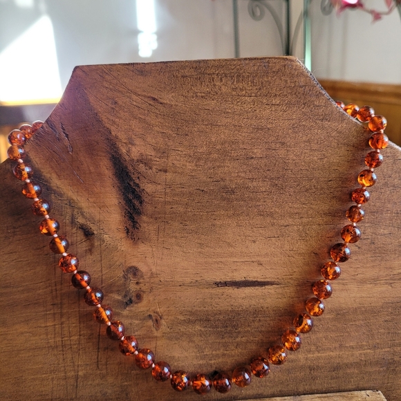 Amber Necklace - Picture 1 of 5